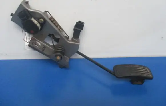 Mazda 6 Accelerator throttle pedal