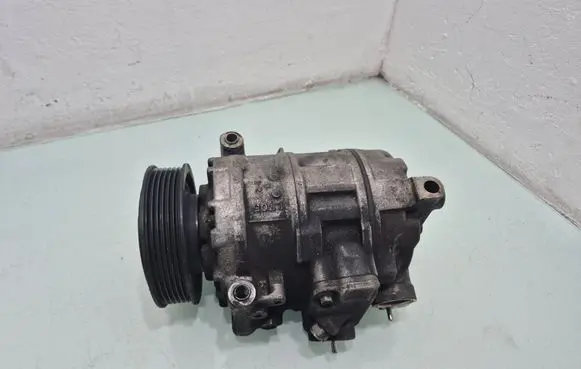 Volkswagen Golf Plus Air conditioning (A/C) compressor (pump) 1K0820859C