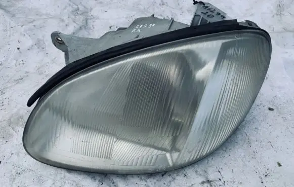 Hyundai Sonata Headlight/headlamp