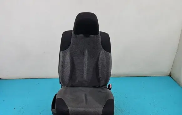 Citroen C4 I Front passenger seat IMPRK1516658
