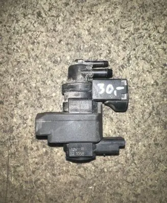BMW 1 F20 F21 Turbo solenoid valve 7599547 70177712