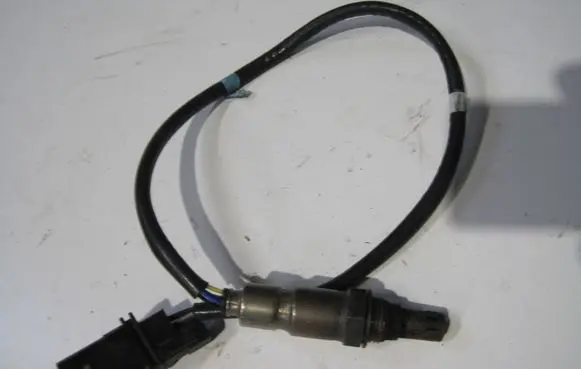 Volkswagen Tiguan Lambda probe sensor 04L906262AE