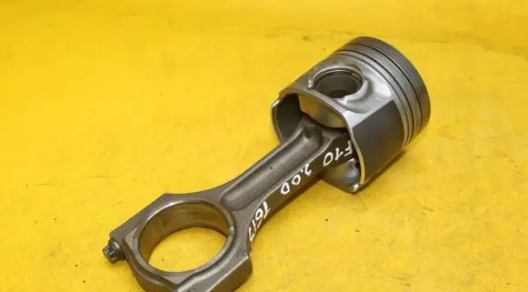 BMW 3 E90 E91 Piston with connecting rod 84L110