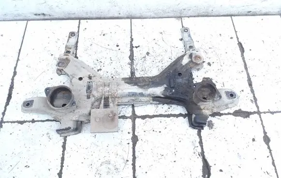 Volkswagen Golf III Front subframe