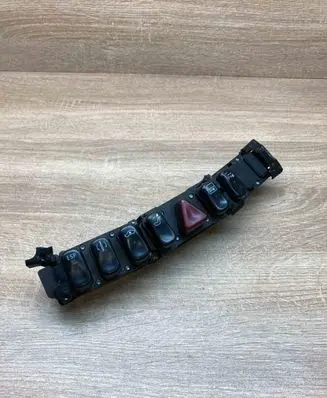 Mercedes-Benz S W220 Hazard light switch 2208214358