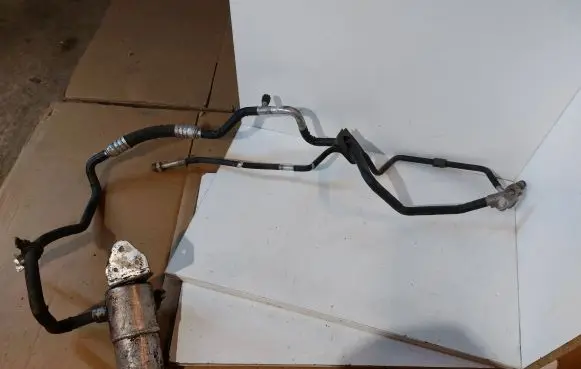 Audi A8 S8 D5 Air conditioning (A/C) pipe/hose 4E1260712T