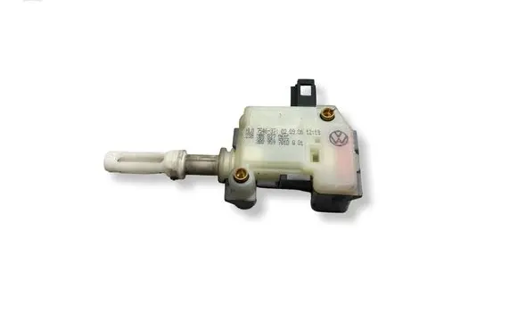 Skoda Superb B5 (3U) Tailgate boot lock/latch motor 3B5827061C 3B0959781D