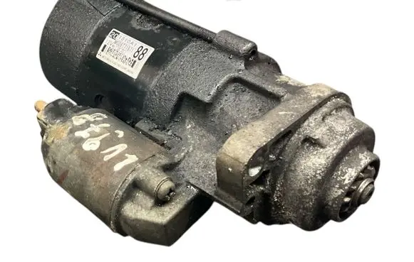 Mitsubishi ASX Starter motor M008T71971