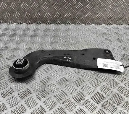 Volkswagen PASSAT B8 Rear upper control arm/wishbone 5Q0505226C