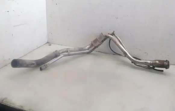 Ford Focus Fuel tank filler neck pipe 