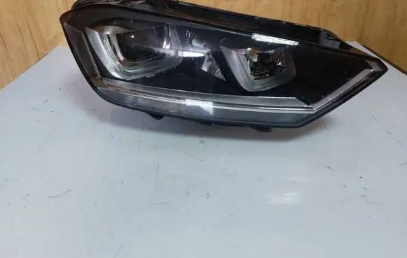 Volkswagen Golf Sportsvan Headlight/headlamp 517941034A 90056399 8891VF23101VD5