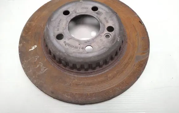 Mercedes-Benz C W205 Rear brake disc A0004230512