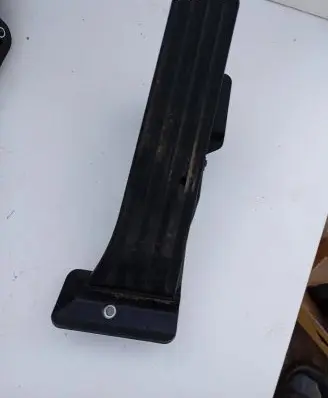 BMW 4 F36 Gran coupe Accelerator throttle pedal 6853175 12037313DE 6PV01043533