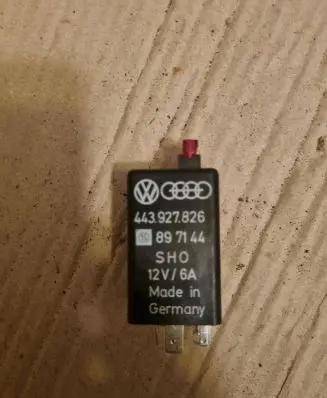 Audi A6 S6 C5 4B Other relay 443927826 897144