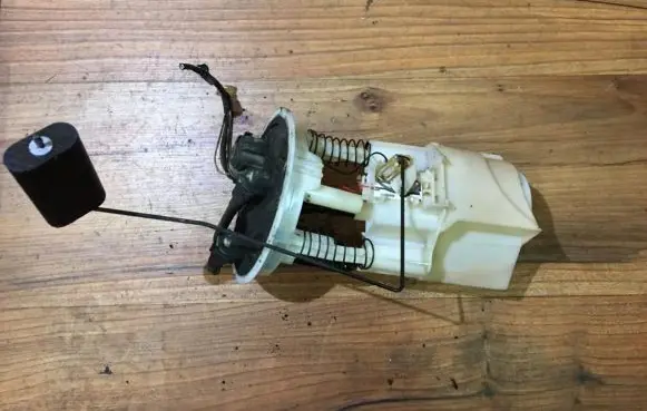 Renault Scenic I Fuel level sensor 