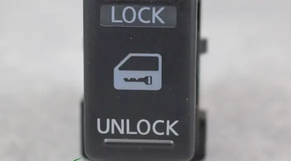 Nissan Micra Central locking switch button 