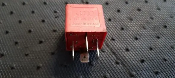 Audi A4 S4 B5 8D Other relay 443919578C 899519000
