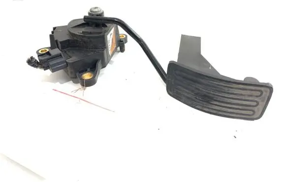 Nissan Qashqai Accelerator throttle pedal 2059C13347