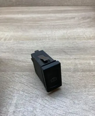 Volkswagen PASSAT B5 Windscreen/window heater switch 3B0959621C