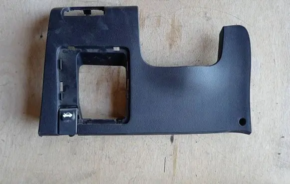 Hyundai i20 (GB IB) Dashboard lower bottom trim panel 84751C8000 8118234000 8118134000
