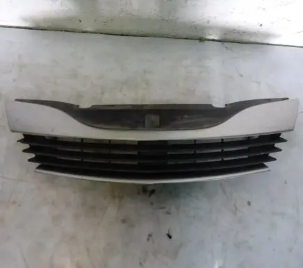 Renault Laguna II Front grill