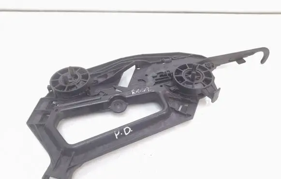 Skoda Octavia Mk2 (1Z) Headlight/headlamp mounting bracket 1Z0941340