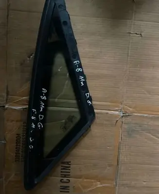 Audi A8 S8 D4 4H Rear side window
