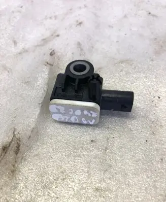 Mercedes-Benz B W246 W242 Airbag deployment crash/impact sensor A1668210151