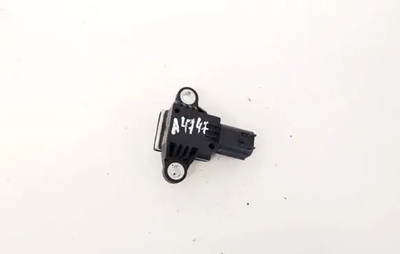 Hyundai Tucson TL Airbag deployment crash/impact sensor 624944200 03022016