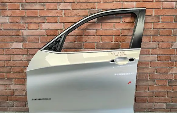 BMW X3 F25 Front door 7355803