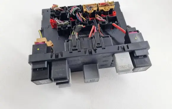 Volkswagen PASSAT B6 Comfort/convenience module F005V00660 3C0937049AH