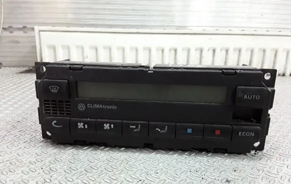 Volkswagen Golf IV Climate control unit