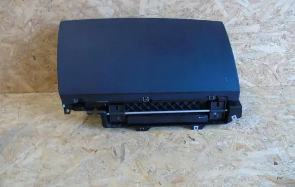 BMW 7 E65 E66 Glove box