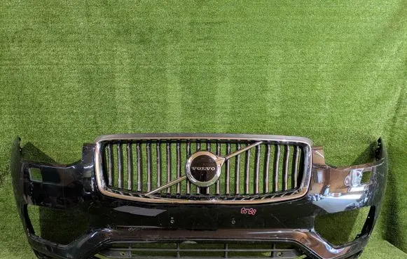 Volvo XC90 Front bumper 31690641