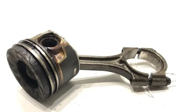 Toyota ProAce City Piston with connecting rod DV5RD
