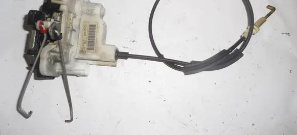 Fiat 500 Front door lock 51935115 52191863