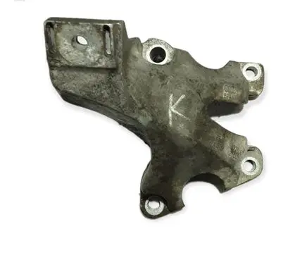 Audi A4 S4 B6 8E 8H Engine mounting bracket 8E0199307
