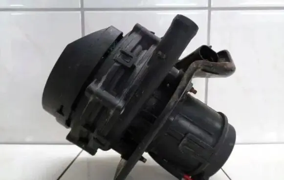 Opel Vectra B Secondary air pump 