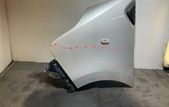 Renault Trafic III (X82) Fender