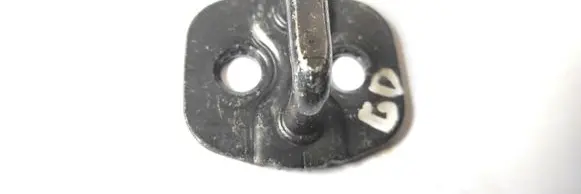 Nissan Note (E11) Rear door lock loop/hook striker 