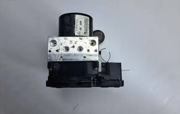 Mercedes-Benz C W204 ABS Pump A1729014100 10092623683 28526418193