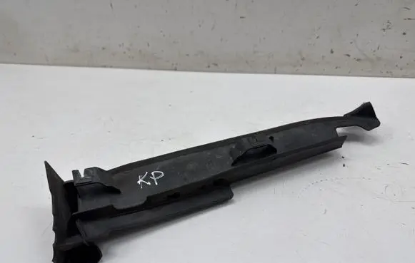 Audi A3 S3 8V Fender end trim 8V0821169D