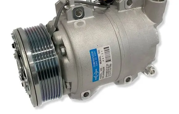 Nissan NV300 Air conditioning (A/C) compressor (pump) Z0017199A 926003XA0A