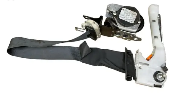 Nissan Juke I F15 Front seatbelt 6307642