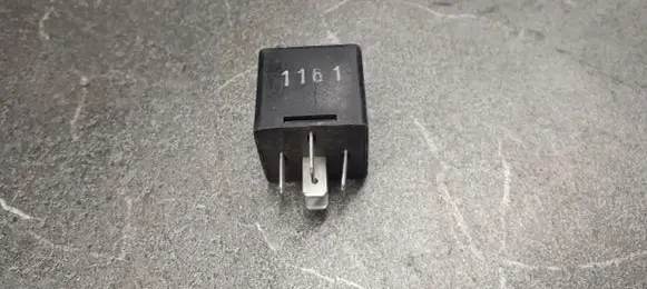 Ford Galaxy Fuel pump relay 85GG10374CA