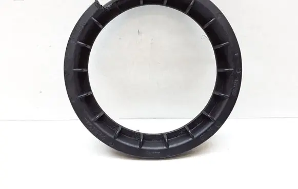 Volvo XC90 In tank fuel pump screw locking ring/nut 8649739