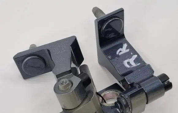 Audi A5 Rear door hinge set 8B5833402A