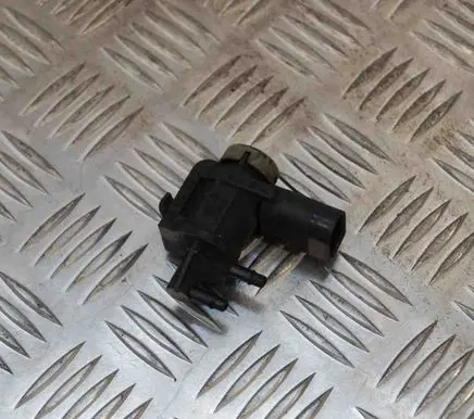 Volkswagen PASSAT B6 Turbo solenoid valve 1J0906283C