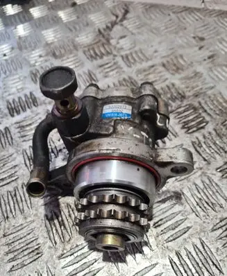 Nissan X-Trail T30 Power steering pump 8H800 421220618H800