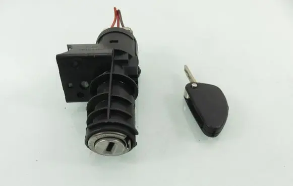 Alfa Romeo GT Ignition lock 